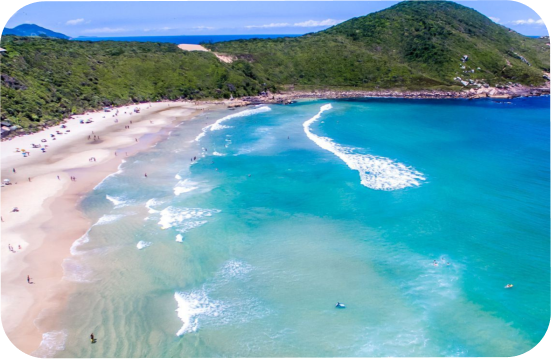 Imagem da Praia do Rosa em Santa Catarina
